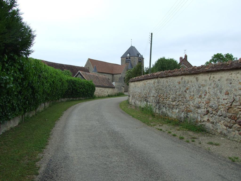 Le Saule Argente Villa La Villeneuve-au-Châtelot Exterior foto