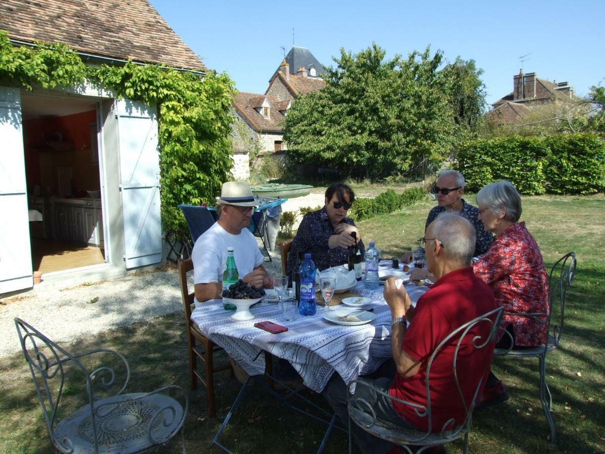 Le Saule Argente Villa La Villeneuve-au-Châtelot Exterior foto